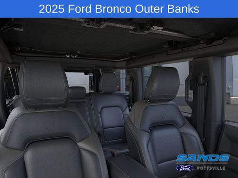 New 2025 Ford Bronco Outer Banks image 12
