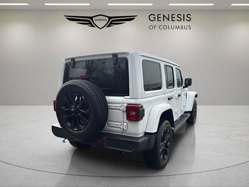 Used 2024 Jeep Wrangler Unlimited Sahara AWD/4WD image 5
