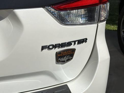 Used 2025 Subaru Forester Wilderness w/ Convenience Package AWD/4WD image 11