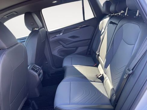 New 2026 Volkswagen Tiguan SE R-Line AWD/4WD image 13