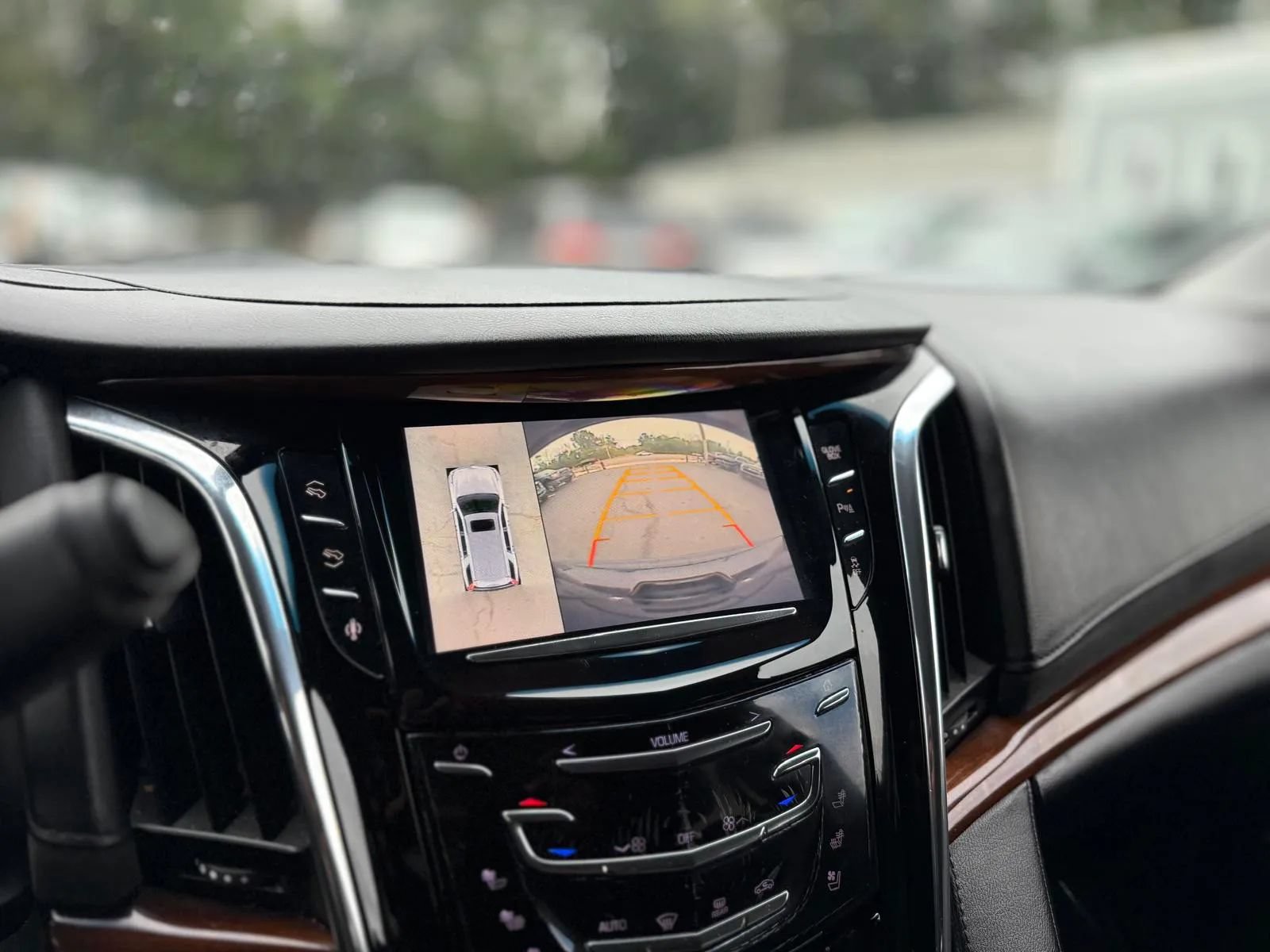 Used 2016 Cadillac Escalade ESV 2WD image 17