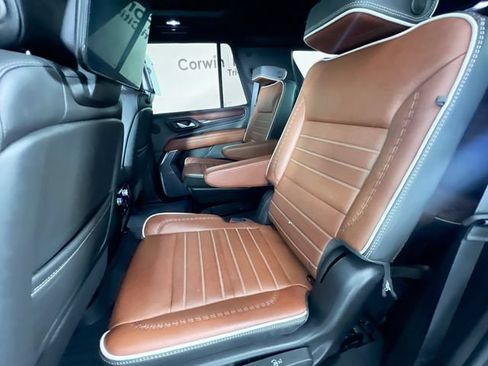 Used 2024 GMC Yukon Denali Ultimate AWD/4WD image 31