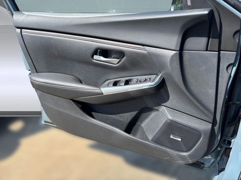 New 2025 Nissan Sentra SR w/ SR Premium Package image 25