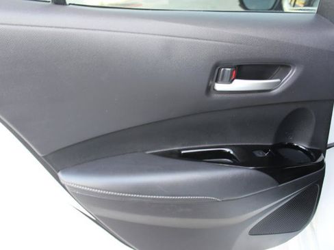 Used 2021 Toyota Corolla SE FWD image 14