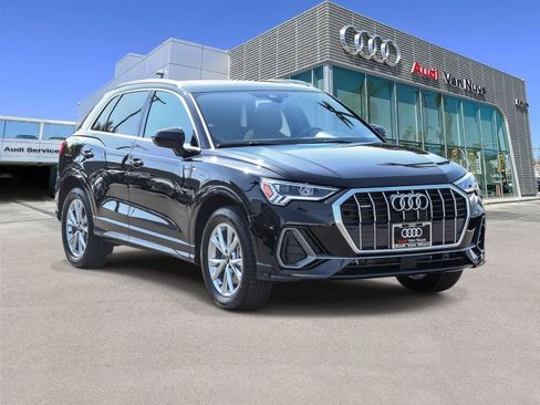 Used 2023 Audi Q3 2.0T Premium w/ Convenience Package AWD/4WD image 5