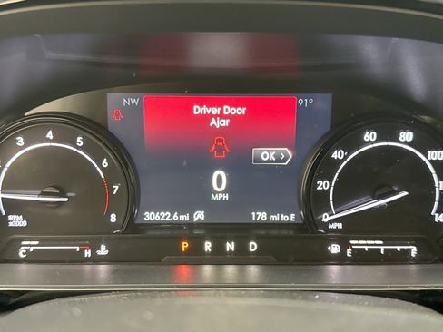 Used 2022 Lincoln Corsair AWD w/ Premium Package image 9