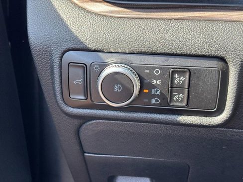 Used 2023 Ford Explorer Limited w/ Equipment Group 301A image 19