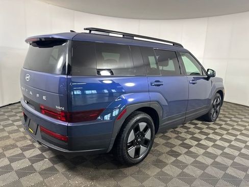 Used 2025 Hyundai Santa Fe SEL image 3