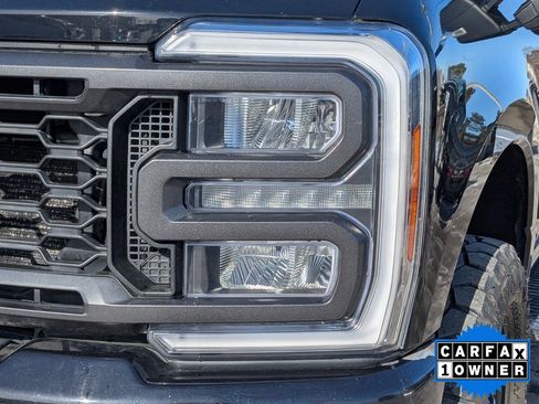 Used 2023 Ford F250 XLT w/ XLT Premium Package image 9