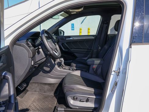 Used 2024 Volkswagen Tiguan SE R-Line AWD/4WD image 12