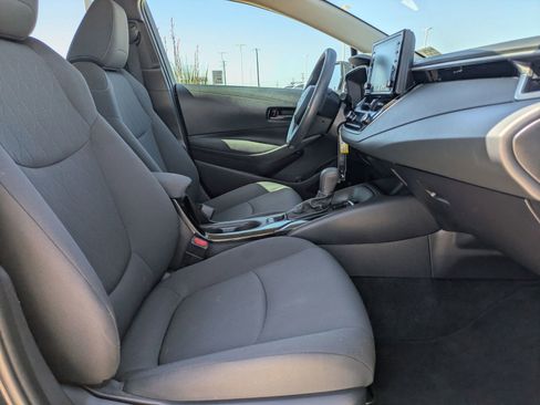 Used 2022 Toyota Corolla LE w/ Carpet Mat Package (TMS) image 16