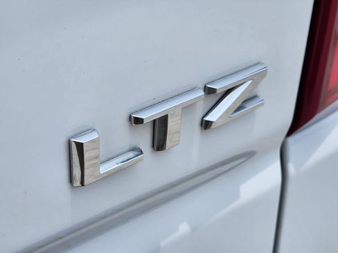 Used 2024 Chevrolet Silverado 1500 LTZ w/ Z71 Off-Road Package AWD/4WD image 29