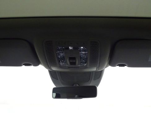 Used 2020 Mercedes-Benz GLS 450 4MATIC image 23