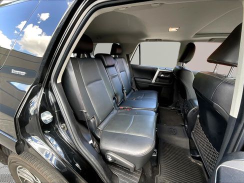 Used 2021 Toyota 4Runner Limited AWD/4WD image 25