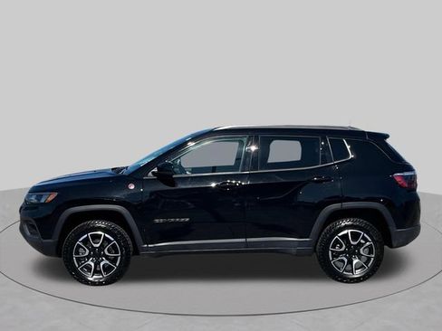 Certified 2024 Jeep Compass Trailhawk w/ Trailhawk Convenience Group AWD/4WD image 10