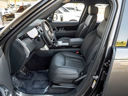 Used 2024 Land Rover Range Rover SE image 14