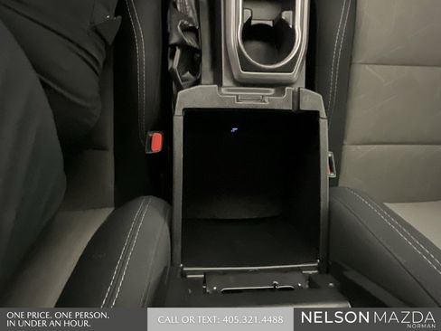 Used 2022 Toyota Tacoma TRD Sport w/ Technology Package image 40