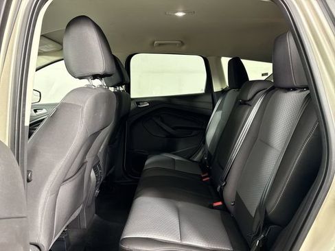 Used 2017 Ford Escape SE image 21