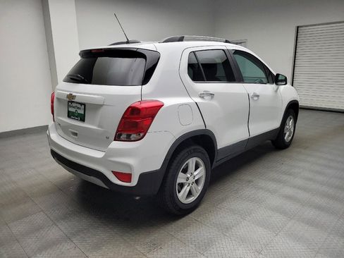 Used 2020 Chevrolet Trax LT w/ LT Convenience Package AWD/4WD image 9