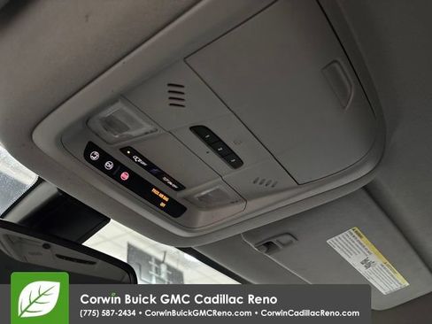 Used 2017 GMC Acadia SLT FWD image 28