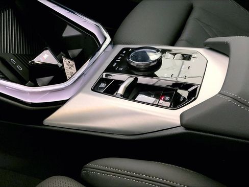 New 2025 BMW X3 xDrive30i w/ Premium Package image 6