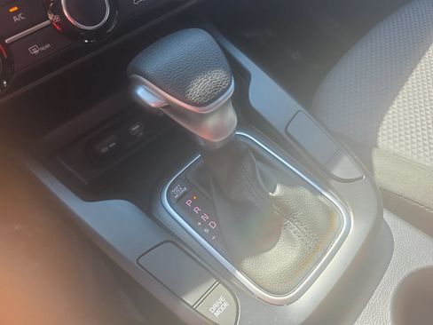 Used 2022 Kia Soul LX FWD image 23