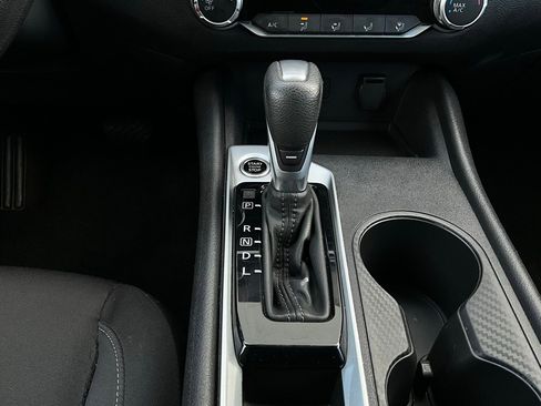 Used 2025 Nissan Altima 2.5 SV image 23