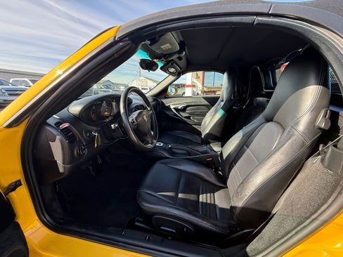 Used 2003 Porsche Boxster RWD image 9