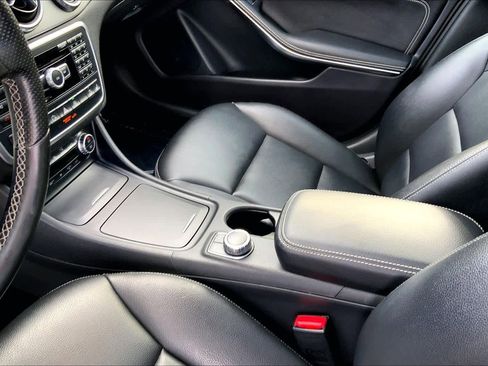 Used 2015 Mercedes-Benz GLA 250 4MATIC image 15