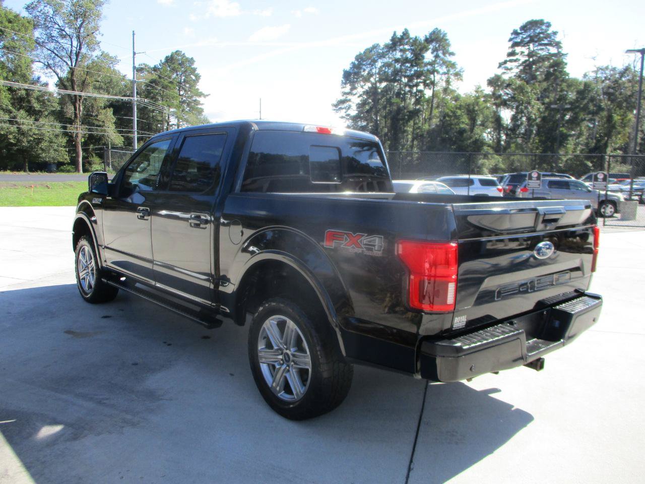 Used 2018 Ford F150 XLT w/ Equipment Group 302A Luxury AWD/4WD image 24