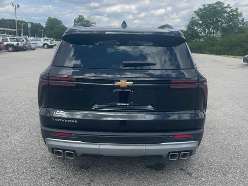 New 2026 Chevrolet Traverse LT FWD image 12