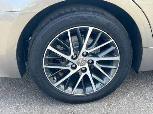 Used 2018 Lexus ES 350 w/ Luxury Package w/Wood Trim FWD image 10