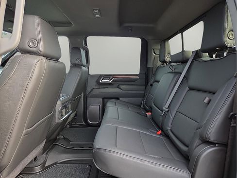 Used 2025 GMC Sierra 2500 Denali w/ Denali Reserve Package image 10