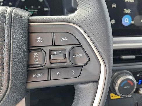 Used 2025 Toyota 4Runner TRD Off-Road Premium image 24