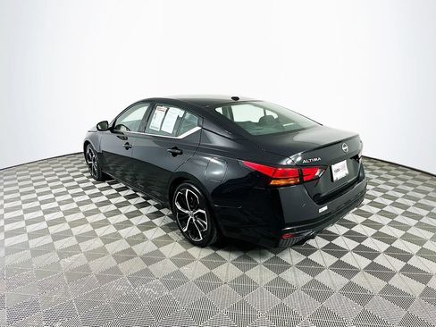Used 2024 Nissan Altima 2.5 SR FWD image 8