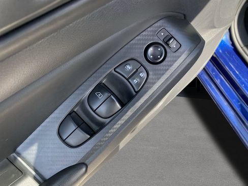 Used 2024 Nissan Altima 2.5 S FWD image 17