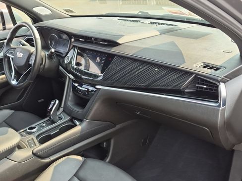 Certified 2023 Cadillac XT6 Premium Luxury FWD image 28