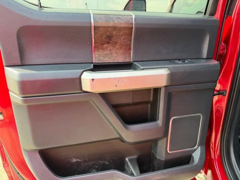 Used 2022 Ford F350 Lariat w/ Chrome Package image 14