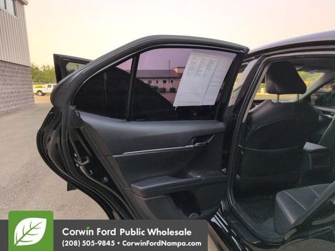 Used 2021 Toyota Camry SE AWD/4WD image 25
