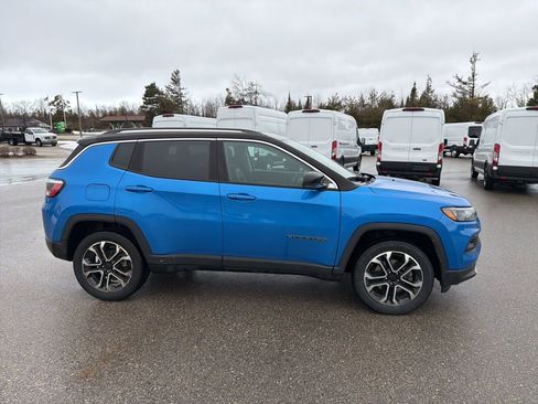 Used 2022 Jeep Compass Limited image 7