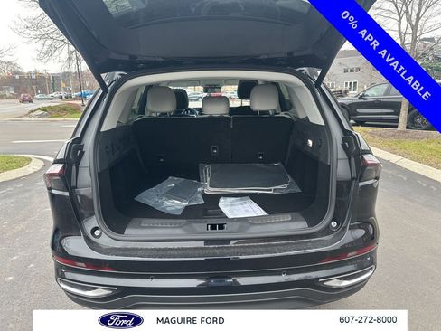 New 2026 Lincoln Nautilus Premier image 11