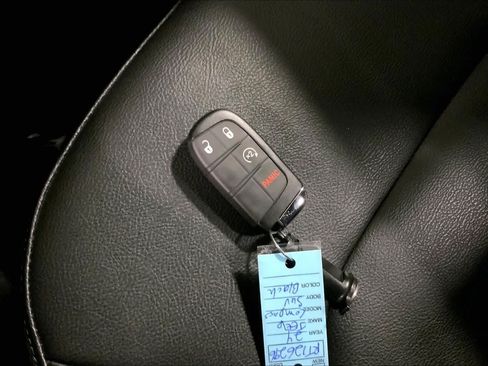 Used 2024 Jeep Compass Latitude AWD/4WD image 14