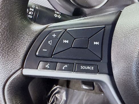 Used 2020 Nissan Kicks S image 14