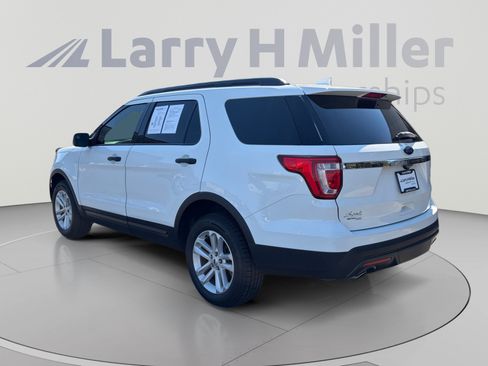 Used 2017 Ford Explorer 4WD w/ Class II Trailer Tow Package image 3