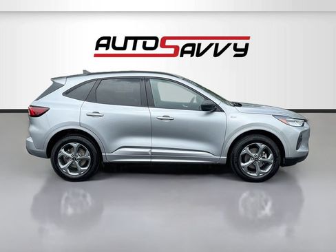 Used 2024 Ford Escape ST-Line w/ Tech Pack #1 AWD/4WD image 8