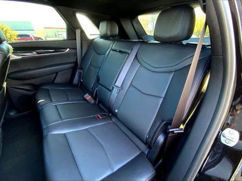 Used 2025 Cadillac XT5 Premium Luxury image 26