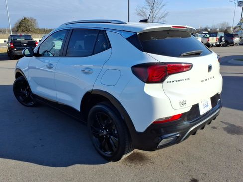 Used 2024 Buick Encore GX Sport Touring image 5