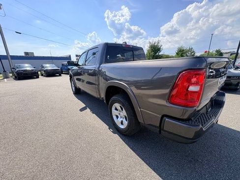 New 2026 RAM 1500 Big Horn AWD/4WD image 3
