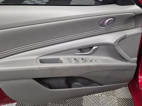 Used 2023 Hyundai Elantra SEL w/ Convenience Package image 13