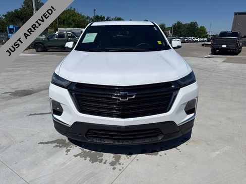 Used 2023 Chevrolet Traverse LS w/ Midnight/Sport Edition FWD image 2